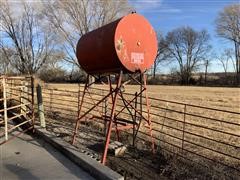 500 Gal Diesel Fuel Tank & Stand 