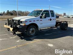 2003 Ford F550 XL Super Duty 2WD Cab & Chassis 