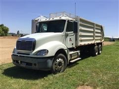 2007 Freightliner Columbia 112 T/A Grain/Silage Truck 