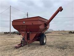 M&W 4800A Grain Cart 