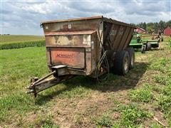 Knight -KUHN 8032 ProTwin Slinger T/A Manure Spreader 