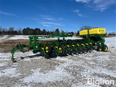 2023 John Deere 1775NT MaxEmerge 5 24R30 Planter 