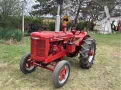 International McCormick W2 Standard 2WD Tractor 