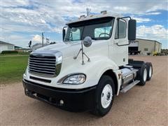 2005 Freightliner Columbia 120 T/A Truck Tractor 