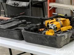 Dewalt 14.4 Volt Battery Powered Transit 