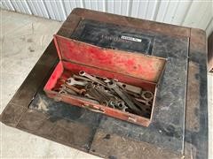 Tool Boxes & Wrenches 