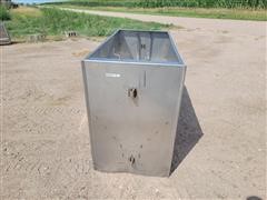 items/5586da01ef10ed11b5cf0003fff934d4/swinestainlesssteelfeeder-2_4f602bfda76541afa9182a321c642866.jpg