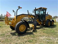 2011 John Deere 772G AWD Motor Grader 