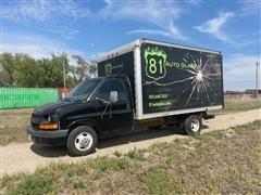 2004 Chevrolet G3500 Express S/A Cutaway Box Van/Truck 