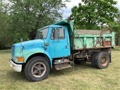 1990 International 4600 S/A Dump Truck 