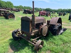 John Deere 2WD Tractor 