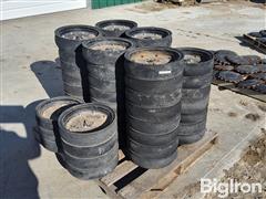 John Deere Closing Rubber Packing Wheels 