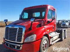 2013 Freightliner Cascadia 113 T/A Truck Tractor 