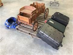 Miniature Wooden Carriage Wagon & Luggage 