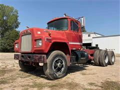 1981 Mack RD688S T/A Truck Tractor 