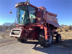 2001 Case 2388 Combine 