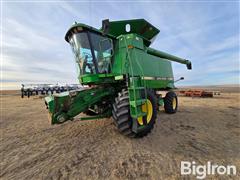 1995 John Deere 9600 2WD Combine 