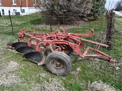 International 316 3 Bottom Plow 