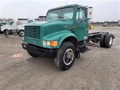 1996 International 4900 S/A Cab & Chassis 