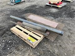 4" Metal Pipes 