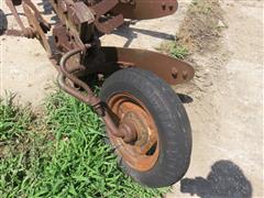 items/58038cc8bbc842348793bbd4f39496f4/johndeere2bottom14plow_4562b292452f4723ae4432487ea03ade.jpg