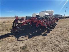 2006 White Challenger 8500 16R30 Planter 