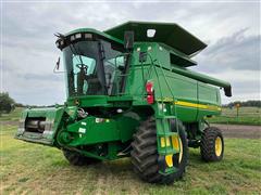 2005 John Deere 9560 STS 4WD Combine 