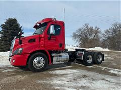 2017 Freightliner Cascadia 113 T/A Truck Tractor 