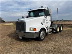 1996 Volvo WCA64T T/A Truck Tractor 