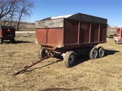 Stan-Hoist Dump Wagon 