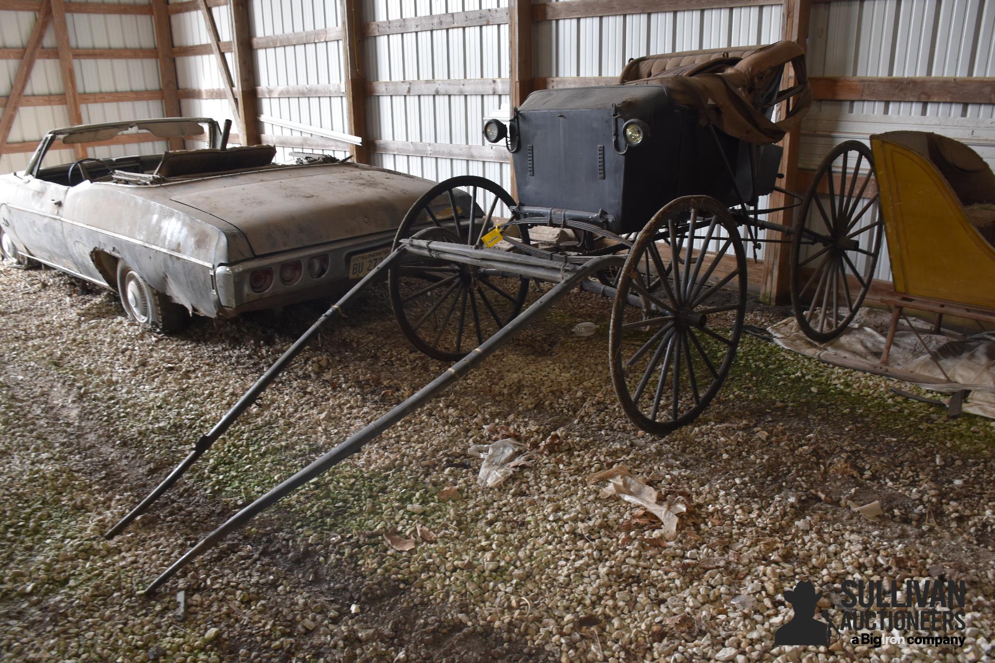 Antique Horse Drawn Carriage 