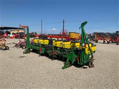 2005 John Deere 1700 MaxEmerge Plus 8R30 Planter 