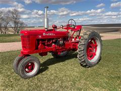 1952 International H 2WD Tractor 