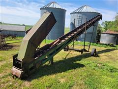 John Deere Elevator 