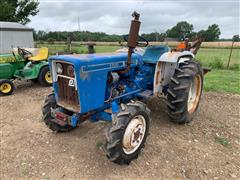 1982 Ford 1700 MFWD Tractor 