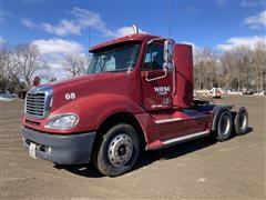 2005 Freightliner Columbia 120 T/A Truck Tractor 