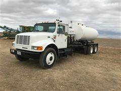 1999 International 4900 T/A Water Truck W/fiberglass Tank 