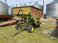 John Deere Gravity Wagon 