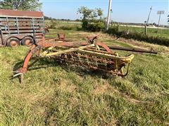 New Holland 5 Bar Rake 