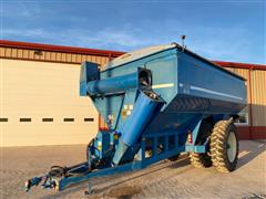 Kinze 1040 Auger Wagon 