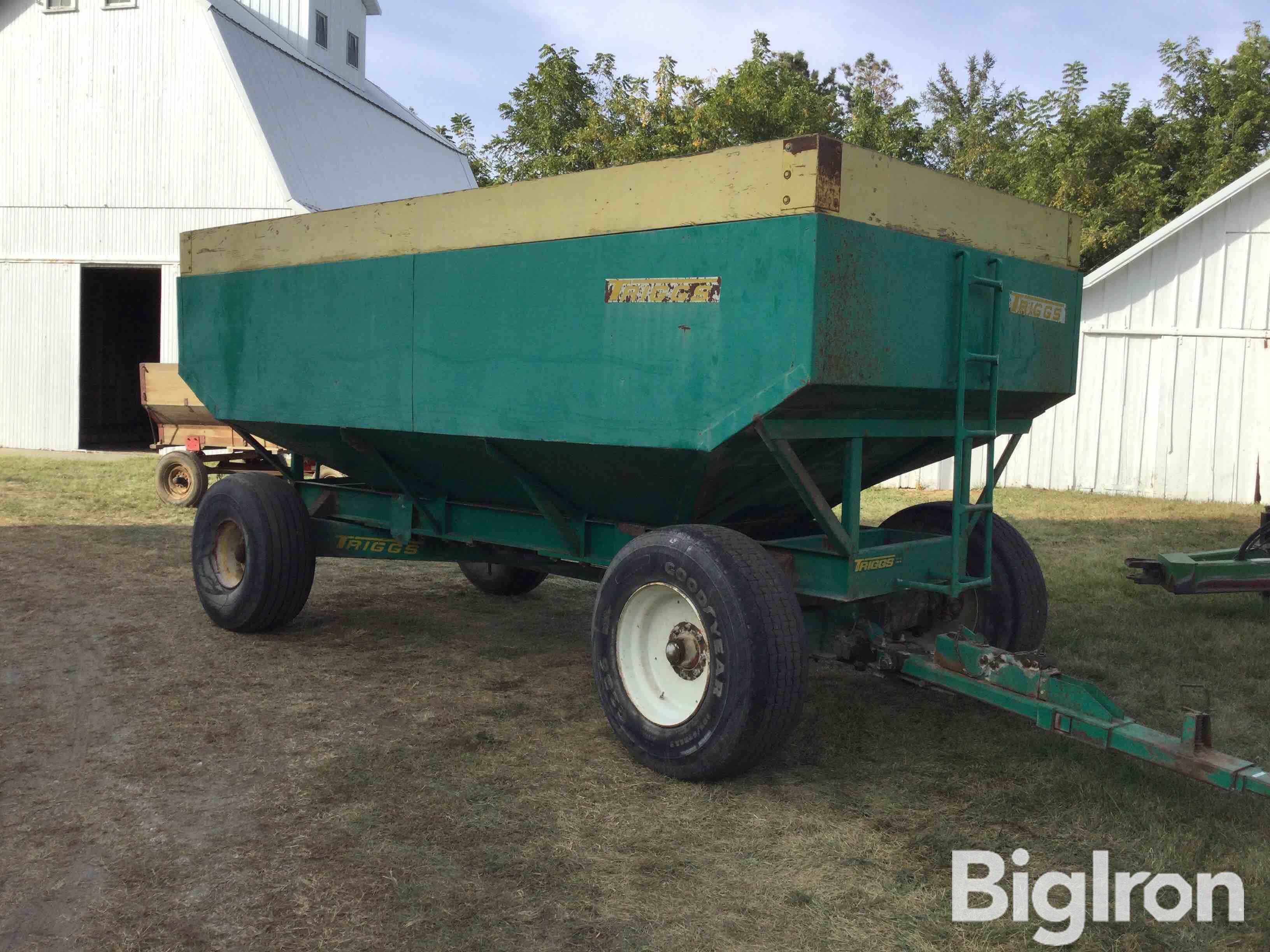 Triggs Gravity Flow Wagon 