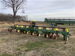 John Deere 7300 MaxEmerge Plus 8R38” Planter 