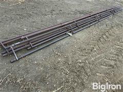 Continuous Fence Rail 