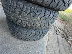 items/5b22ca3e3619ef118ee800224890aa2e/23575r15tires-2_2445bcfdc21244908d31111de0bf6aaa.jpg