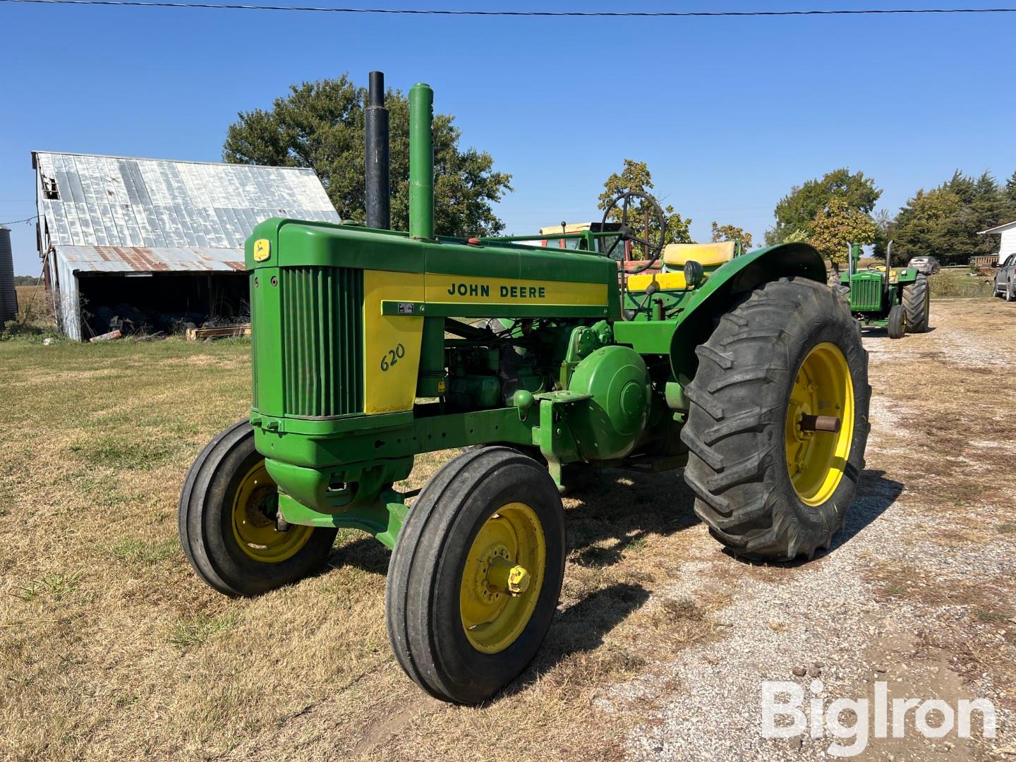 1958 John Deere 620 2WD Tractor 