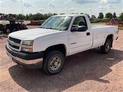 2004 Chevrolet Silverado 2500 HD 4x4 Pickup 