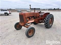 1959 Allis-Chalmers D17 2WD Tractor 