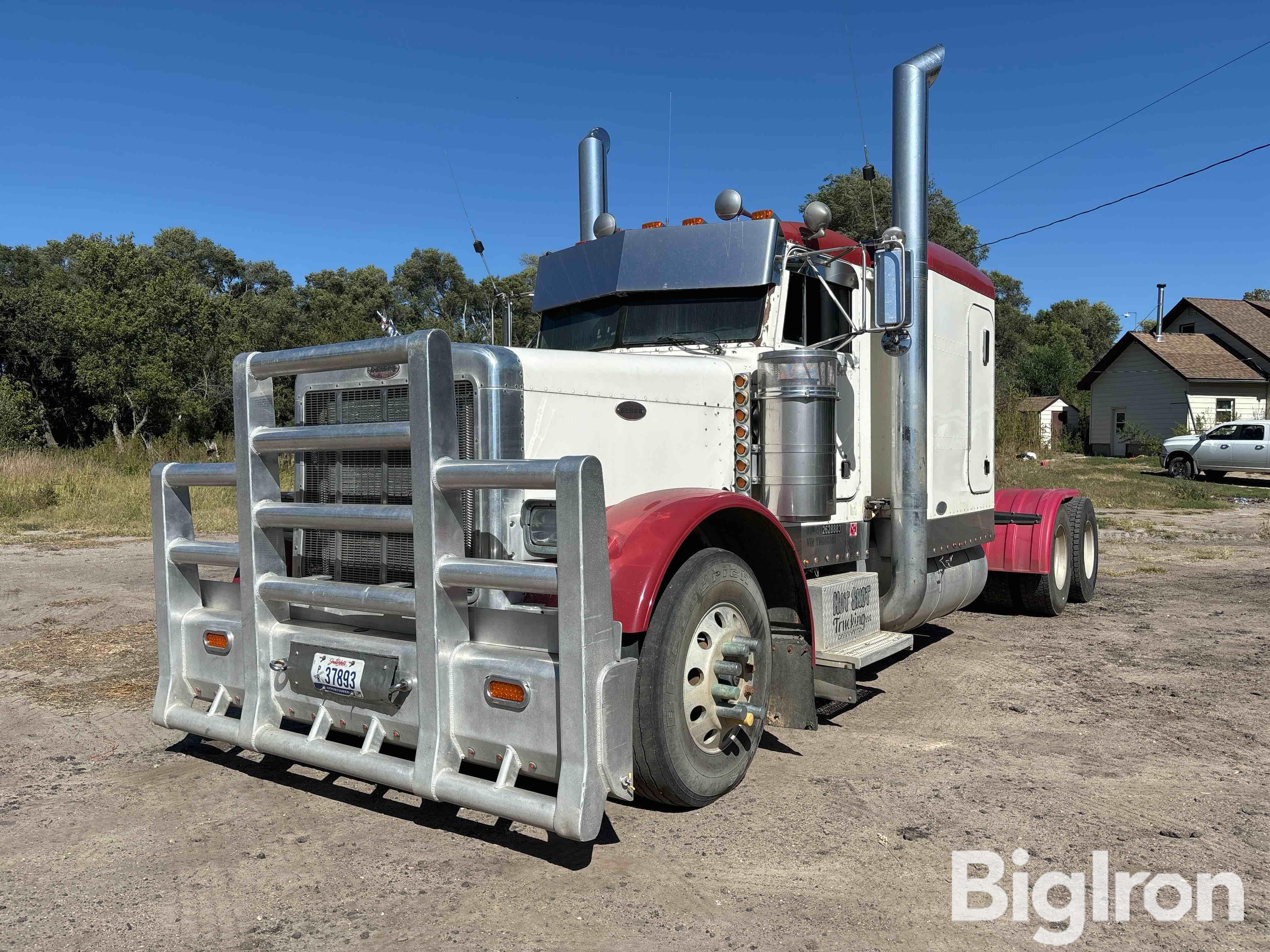 2000 Peterbilt 379 T/A Truck Tractor 