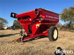 J&M Manufacturing 750 Grain Cart 