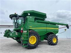 2015 John Deere S680 4WD Combine 